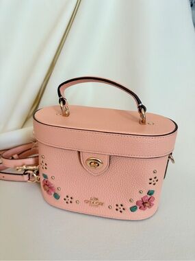 coach Kay Crossbody With Floral Whipstitch CA147